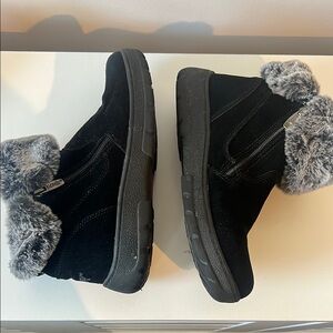 Khombu Fur Lined Boots Black